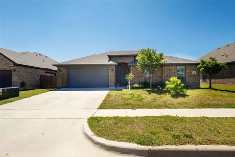 1408 Eagle Nest Dr, Pelican Bay, TX 76020