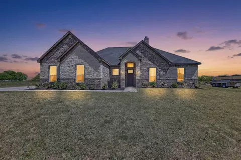 950 Genesis Rd, Rice, TX 75155