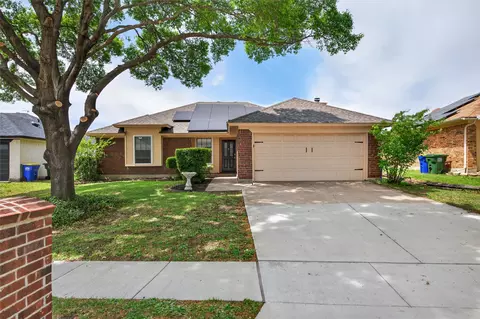 6637 Whitley Rd, Watauga, TX 76148