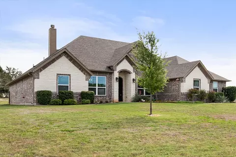 3705 Lonesome Creek Rd, Granbury, TX 76049