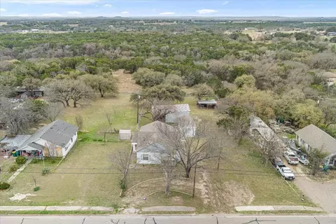 1118 W Main St, Gatesville, TX 76528