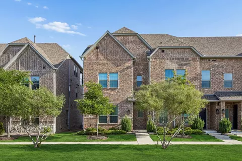 1467 Perrin Ln, Farmers Branch, TX 75234