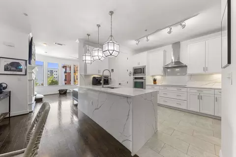 8616 Turtle Creek Blvd #412, Dallas, TX 75225