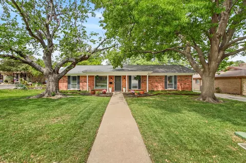 6304 Whitman Ave, Fort Worth, TX 76133