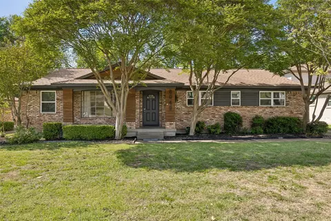 8049 Woodhue Rd, Dallas, TX 75228