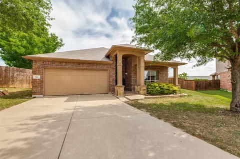 705 Bareback Ln, Fort Worth, TX 76131