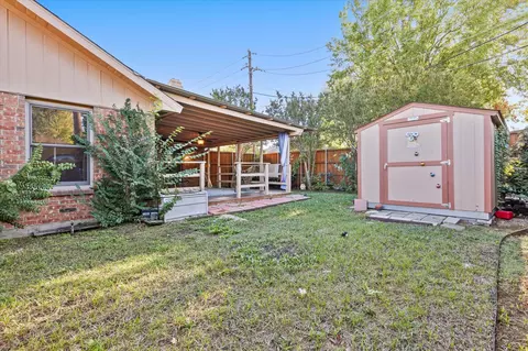 2609 Kimberly Dr, Garland, TX 75040