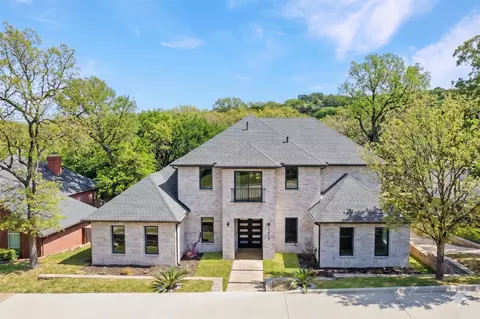 2415 Valley View Dr, Cedar Hill, TX 75104