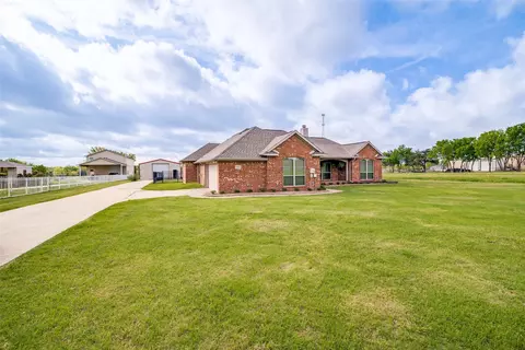 9798 Helms Trl, Forney, TX 75126