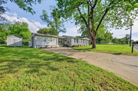 505 Laurel Rd, Athens, TX 75751