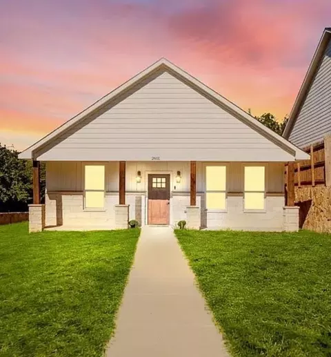 2601 Hutchinson St, Fort Worth, TX 76106