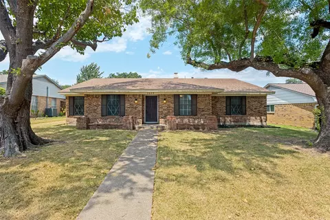 2629 Montclair Ln, Mesquite, TX 75150