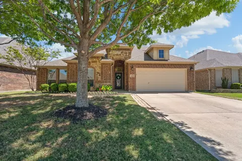 1685 Yukon Dr, Burleson, TX 76028