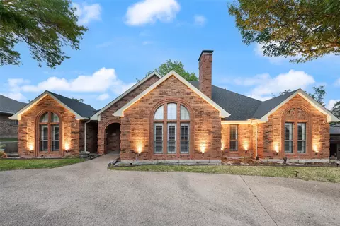 3010 Club Hill Dr, Garland, TX 75043
