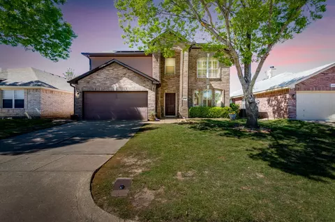 4816 Sleepy Ridge Cir, Fort Worth, TX 76133