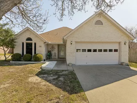 6908 Cheatham Dr, Watauga, TX 76148