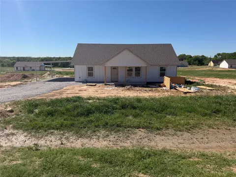 312 Myers Dr, Springtown, TX 76082