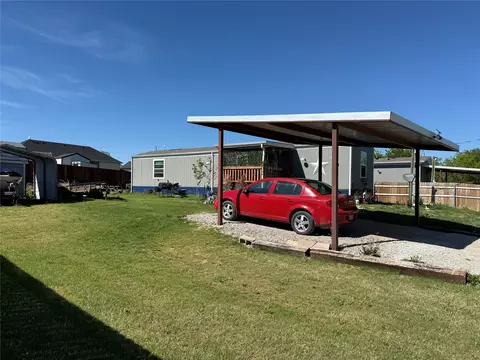 233 Overland Trl, Bridgeport, TX 76426