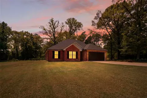 18310 Timber Oaks Dr, Lindale, TX 75771