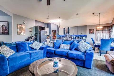 Living - 805 E Huitt Ln, Euless, TX 76040 photo 4 of 6