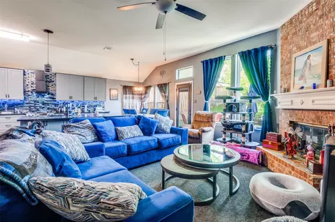 Living - 805 E Huitt Ln, Euless, TX 76040 photo 3 of 6