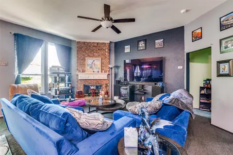 Living - 805 E Huitt Ln, Euless, TX 76040 photo 2 of 6