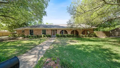 111 Granada Sq, Canton, TX 75103