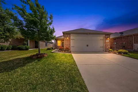 8948 Oyster Lndg, Frisco, TX 75036