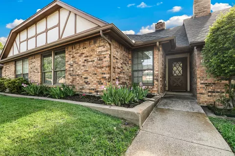 623 Windgate Ct, Arlington, TX 76012