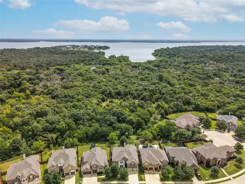 8313 Bishop Pine Rd, Denton, TX 76208