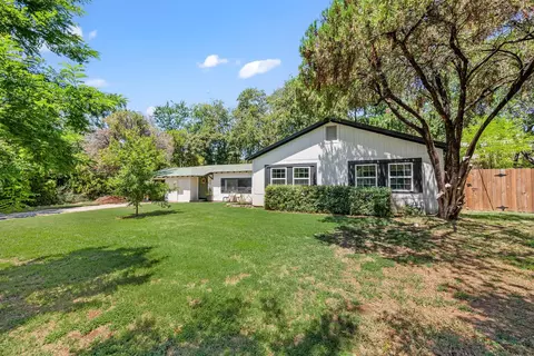1940 Whippoorwill Ln, Denton, TX 76205