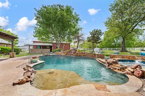 13917 Mallard Springs Dr, Haslet, TX 76052
