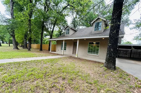 921 Bradleys Bnd, Tool, TX 75143