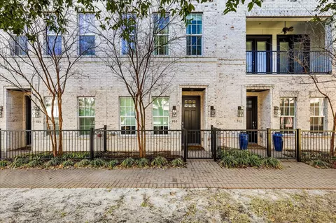 7333 Valley View Ln #702, Dallas, TX 75240