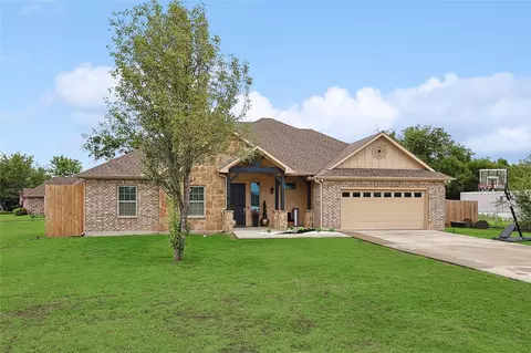 342 W Huffman St, Krum, TX 76249