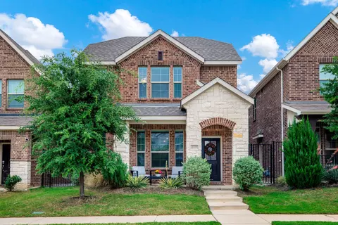4119 Stockyard Station Ln, Sachse, TX 75048