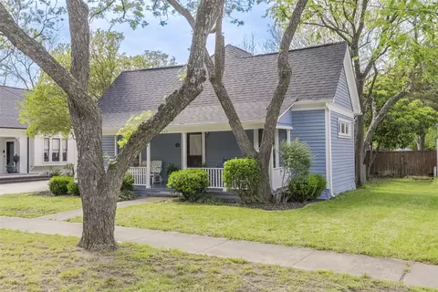 209 Williams St, Waxahachie, TX 75165
