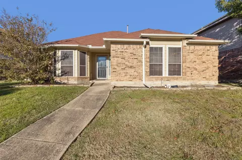 1813 Frosted Hill Dr, Carrollton, TX 75010