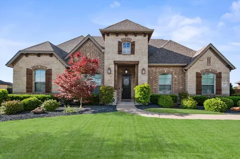 312 Equestrian Dr, Waxahachie, TX 75165