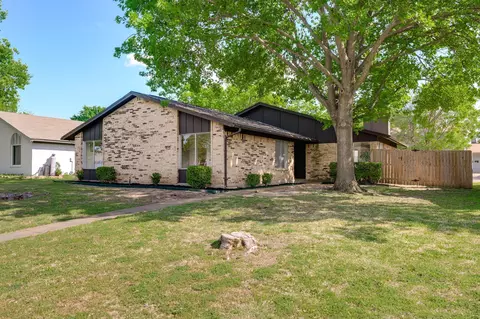 3414 Crossbow Ln, Garland, TX 75044