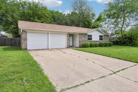 Exterior - 337 Apache Trl, Keller, TX 76248 photo 3 of 7