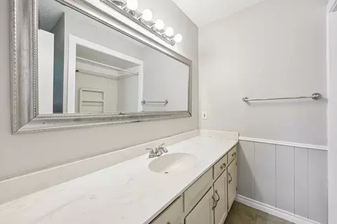 Bath - 337 Apache Trl, Keller, TX 76248 photo 2 of 2