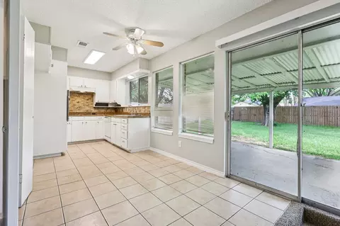 Kitchen - 337 Apache Trl, Keller, TX 76248 photo 1 of 3