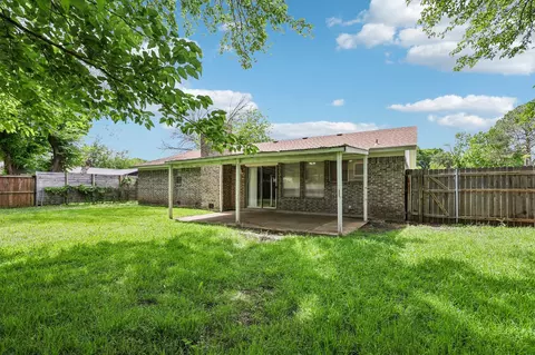 Exterior - 337 Apache Trl, Keller, TX 76248 photo 5 of 7