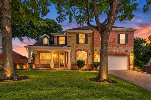 656 Links View Ct, Grand Prairie, TX 75052