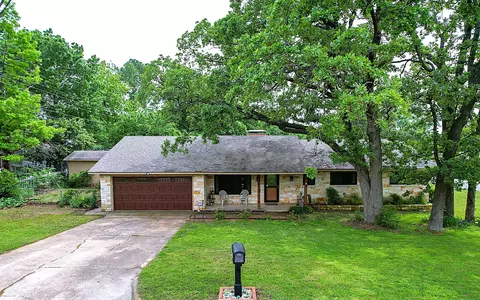 1730 Hull St, Denison, TX 75020