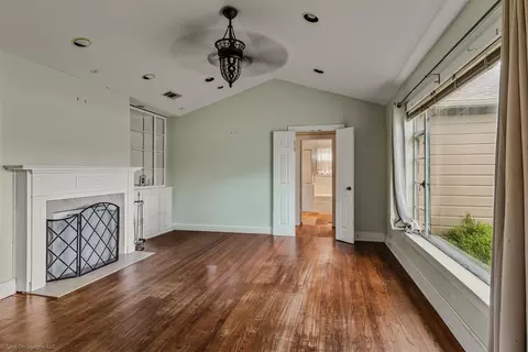 Living - 914 Griffith Ave, Terrell, TX 75160 photo 1 of 3