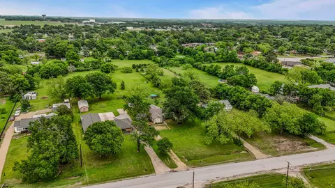 View/Area - 914 Griffith Ave, Terrell, TX 75160 photo 3 of 7