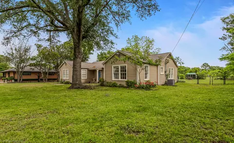 Exterior - 914 Griffith Ave, Terrell, TX 75160 photo 2 of 6