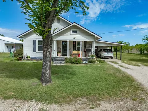 2414 Ennis Ave #A, Ennis, TX 75119